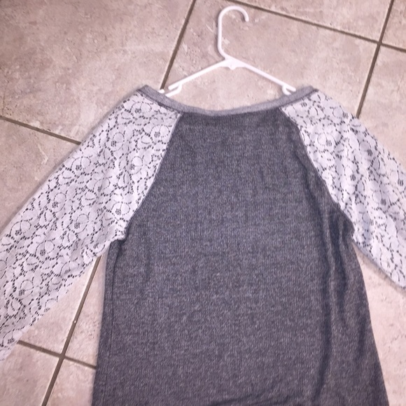 Brand New Philosophy Lacey Top - Picture 7 of 7